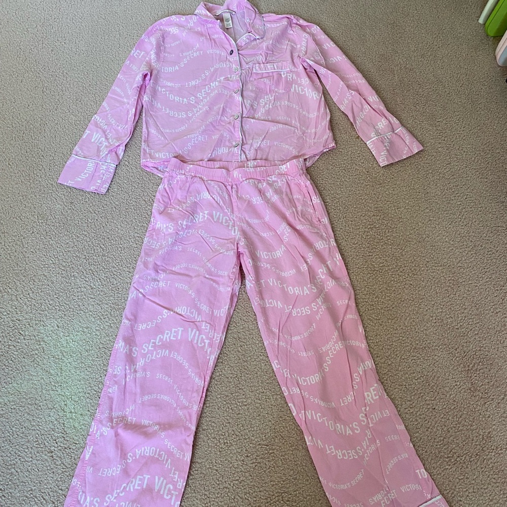 Victoria Secret Pajama Set